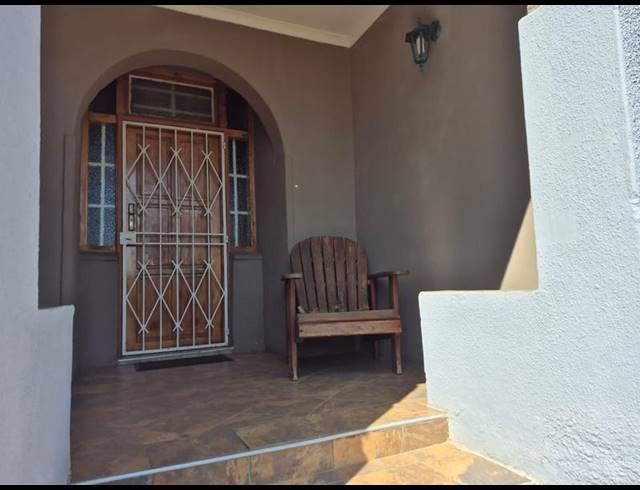 4 BEDROOM HOUSE FOR SALE IN NEWCLARE